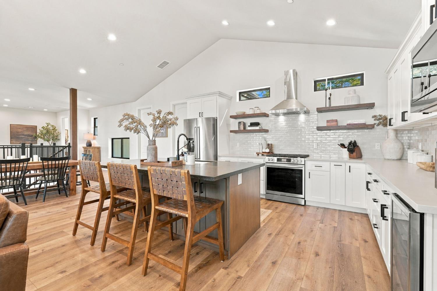 39852 Mountain Heather Ln, Shaver Lake, CA 93664