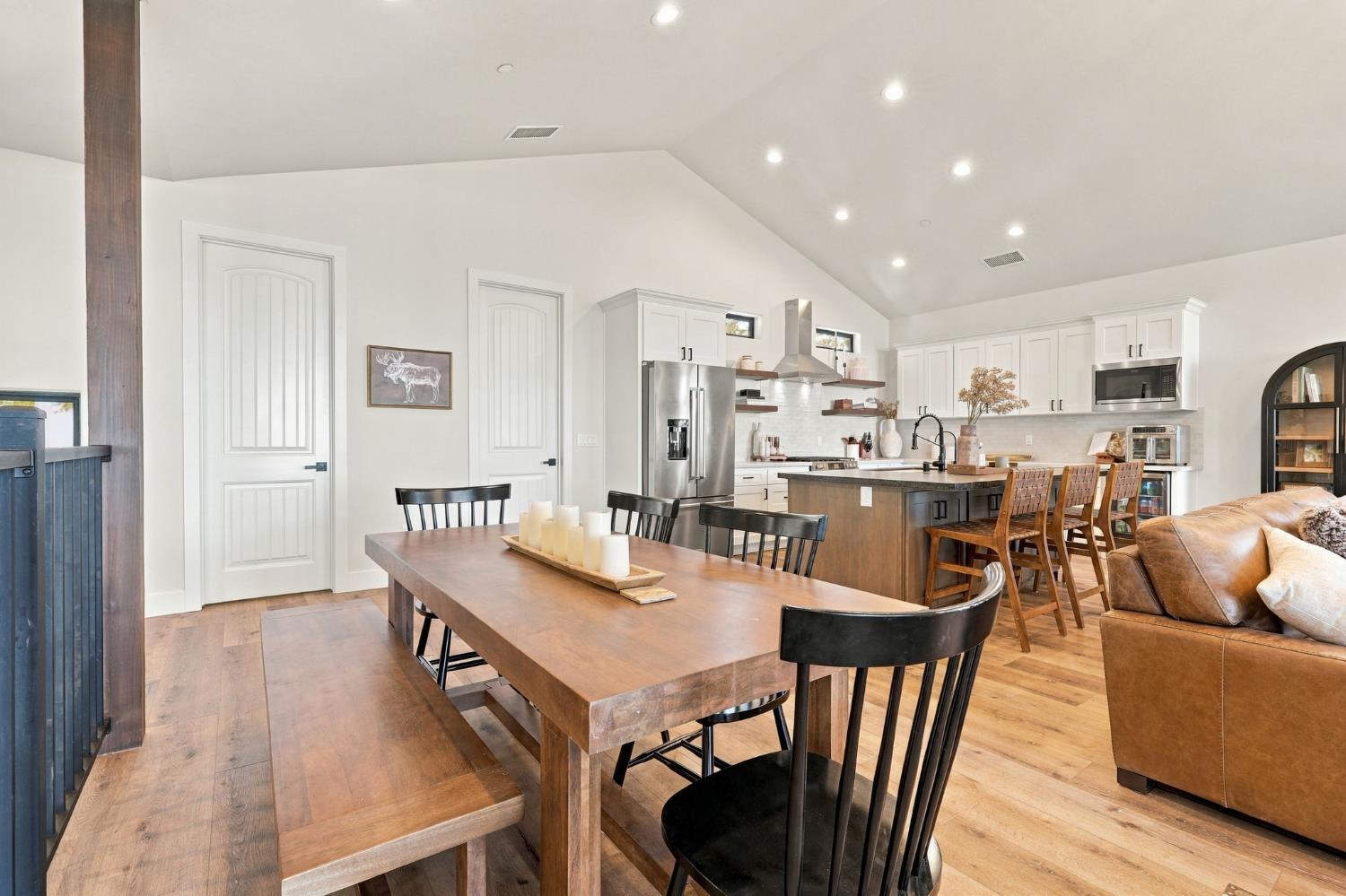 39852 Mountain Heather Ln, Shaver Lake, CA 93664
