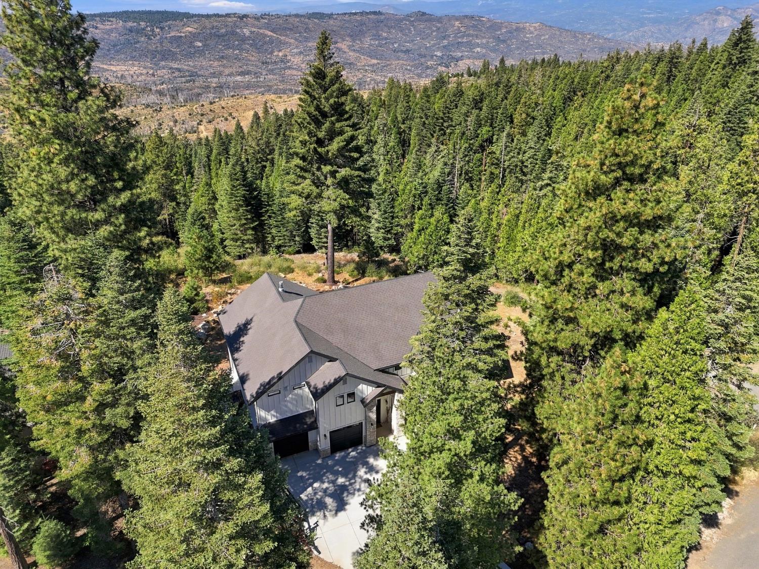 39852 Mountain Heather Ln, Shaver Lake, CA 93664