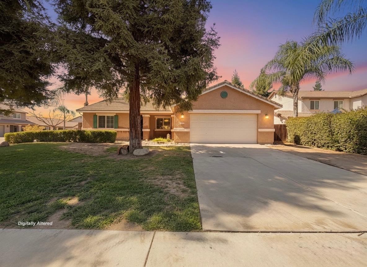 3233 S Virmargo Ct, Visalia, CA 93292