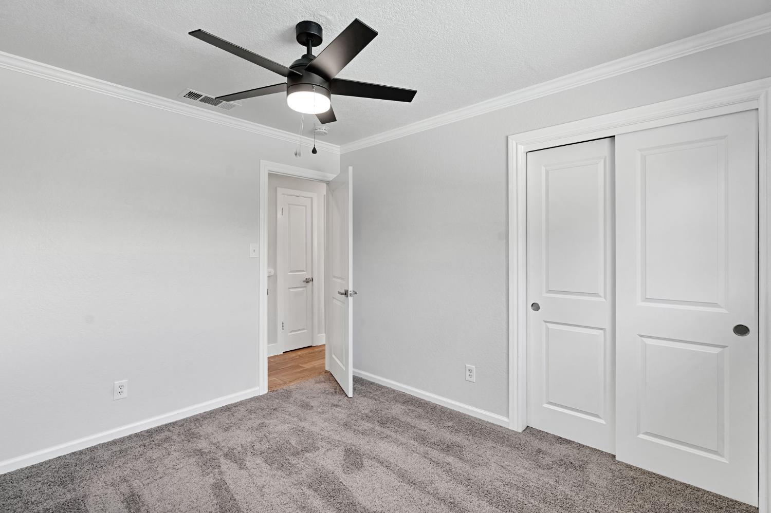 3762 N Claremont Ave, Fresno, CA 93727