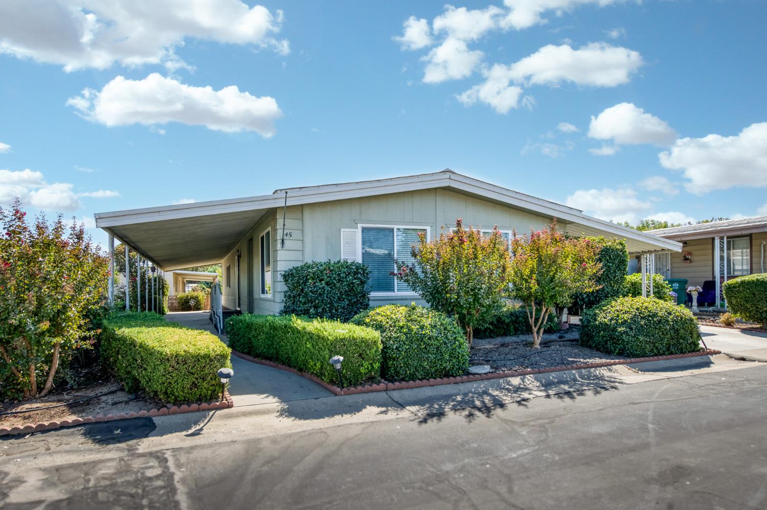 1300 W Olson Ave #145, Reedley, CA 93654