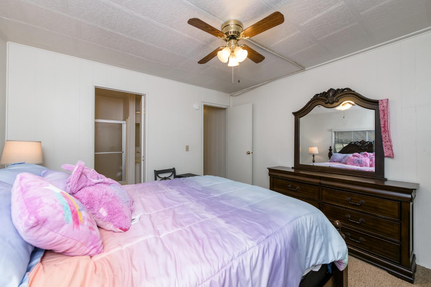 1300 W Olson Ave #145, Reedley, CA 93654
