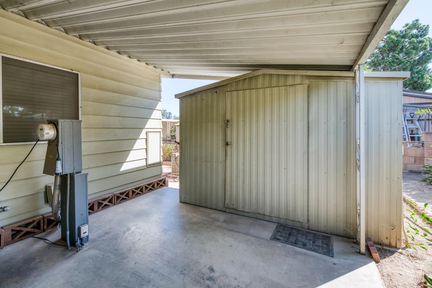 1300 W Olson Ave #145, Reedley, CA 93654