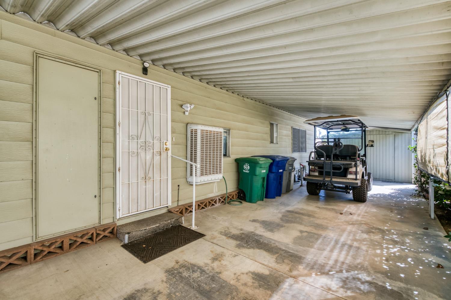 1300 W Olson Ave #145, Reedley, CA 93654