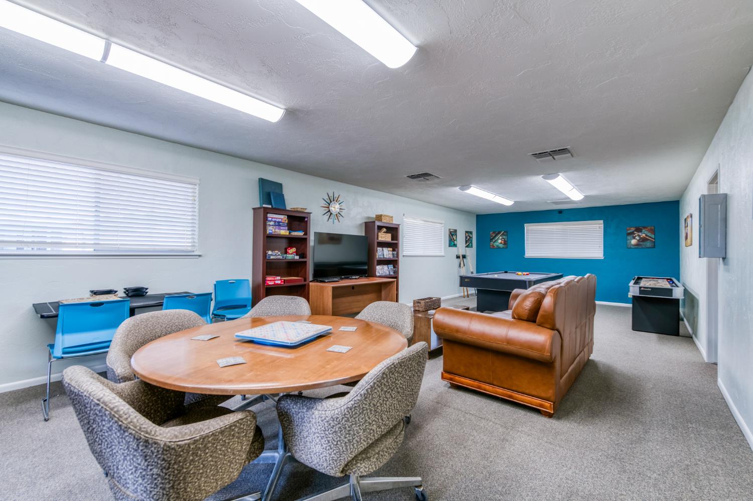 1300 W Olson Ave #145, Reedley, CA 93654