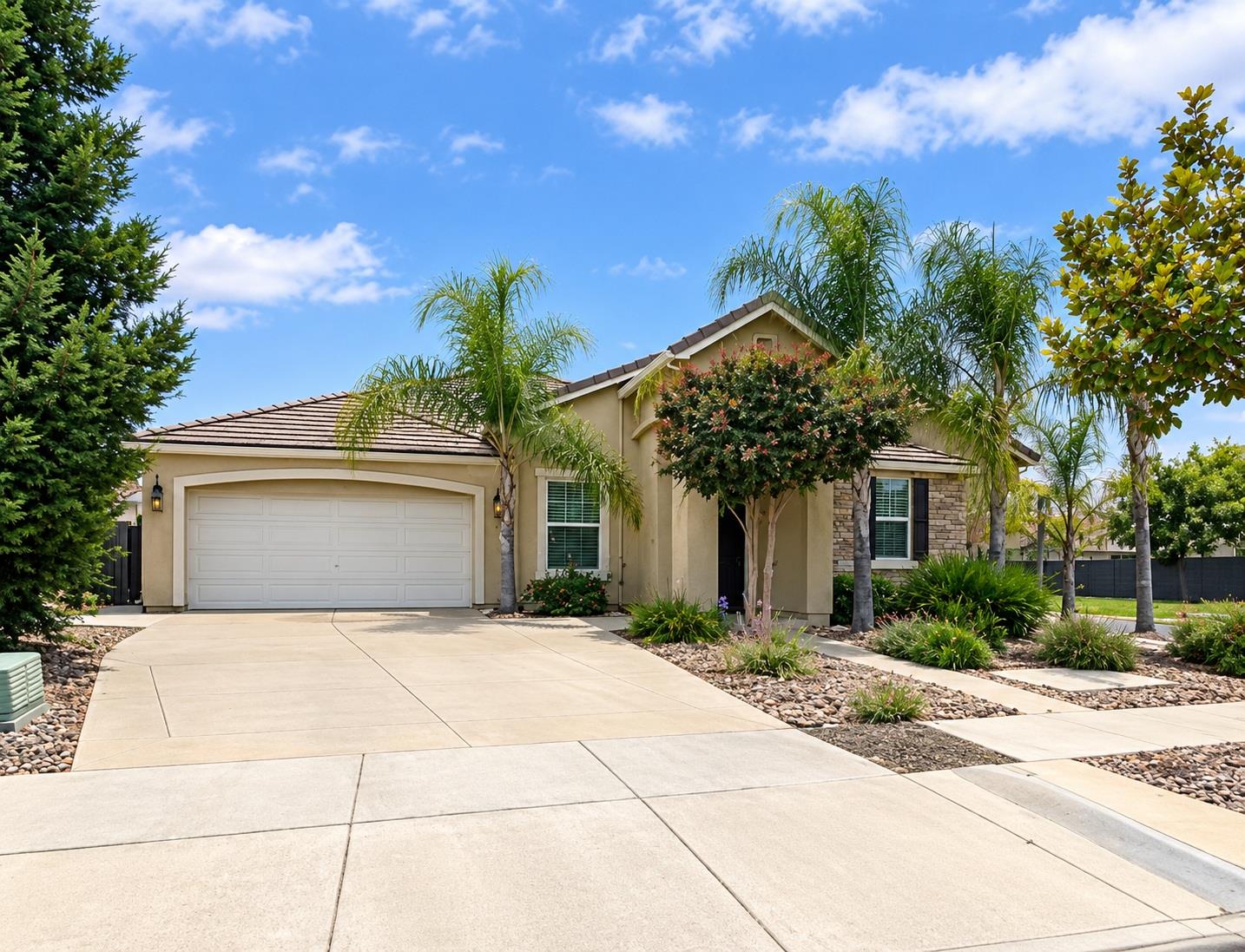 392 Noble Dr, Merced, CA 95348