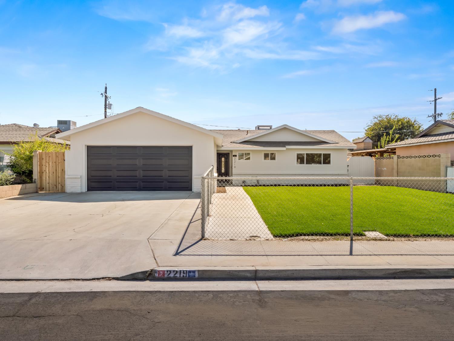 2219 Goldridge St, Selma, CA 93662