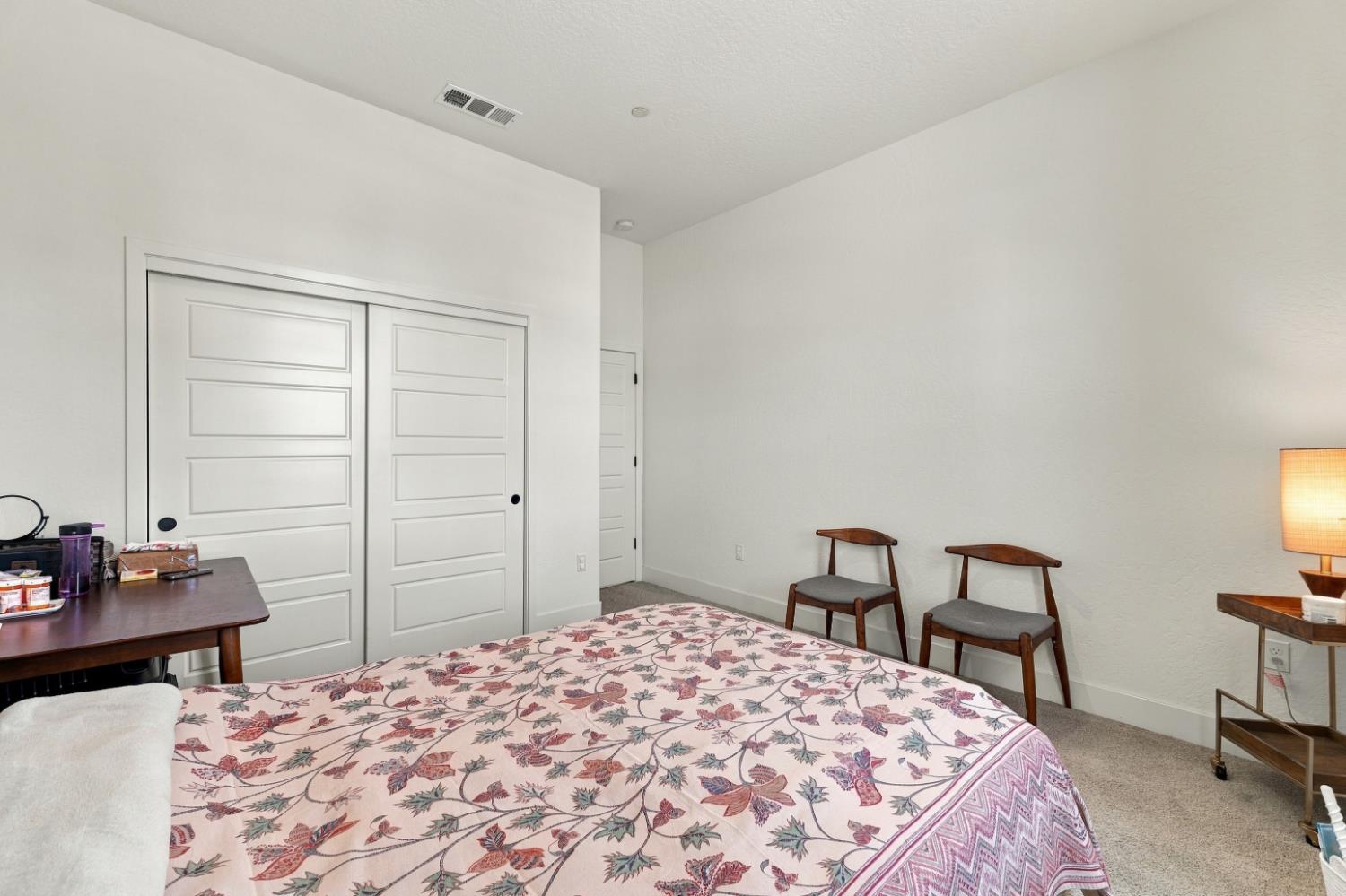2232 N Russell Ave, Clovis, CA 93619