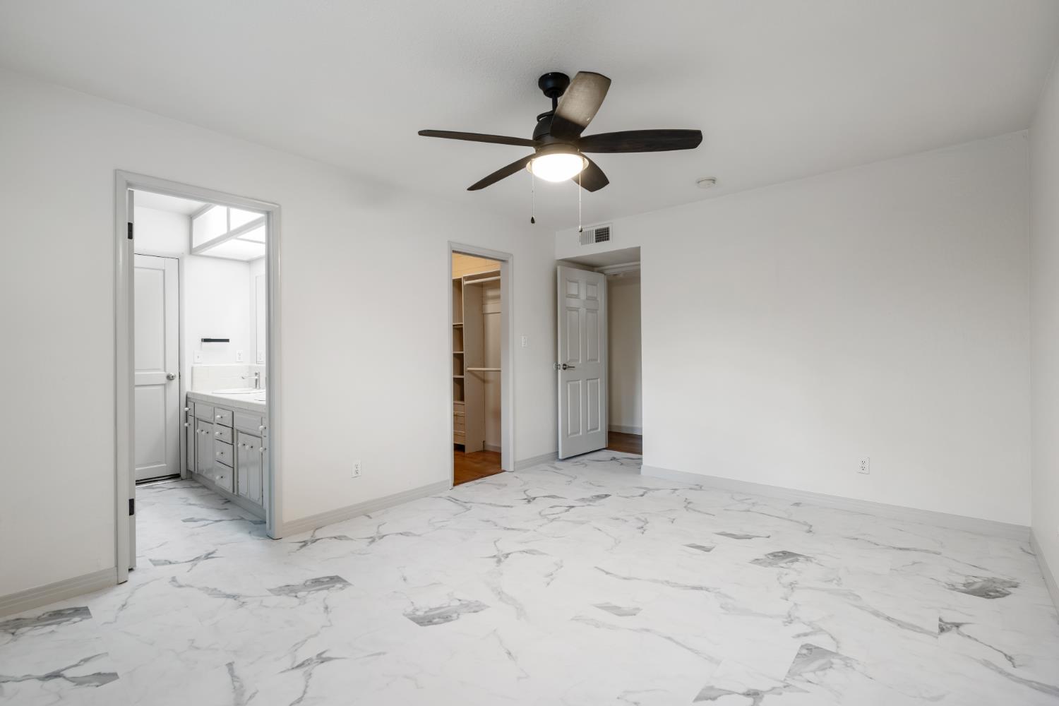 6212 N Feland Ave, Fresno, CA 93711