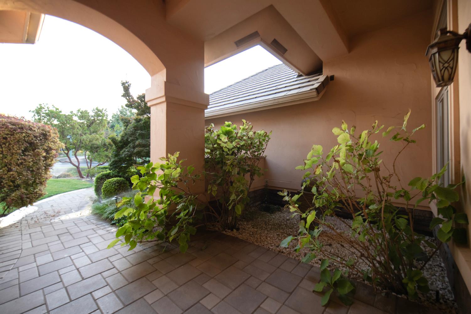 4550 N Waterside Dr, Clovis, CA 93619
