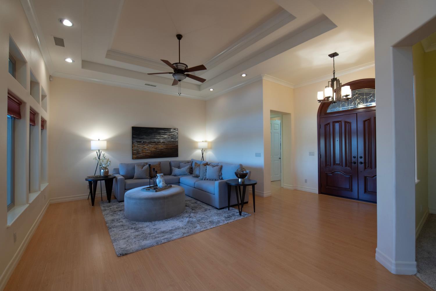 4550 N Waterside Dr, Clovis, CA 93619