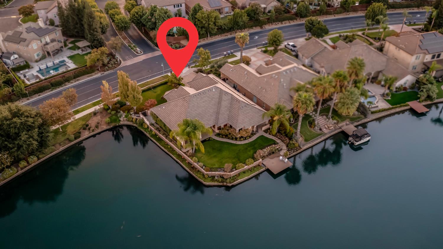 4550 N Waterside Dr, Clovis, CA 93619