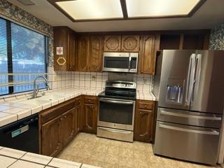 5324 N Vernal Ave, Fresno, CA 93722