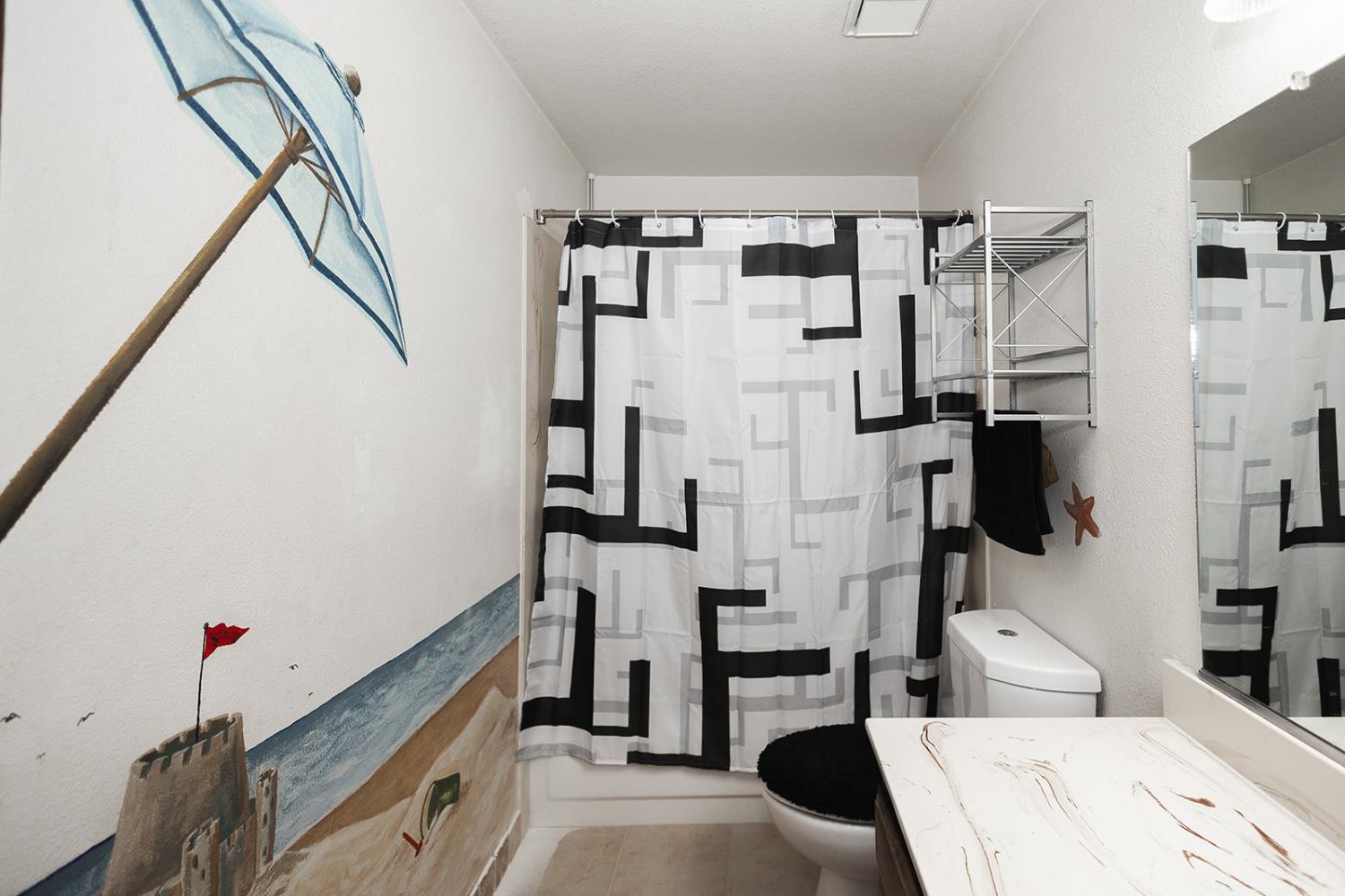 3585 Sunnyside Ave, Clovis, CA 93611