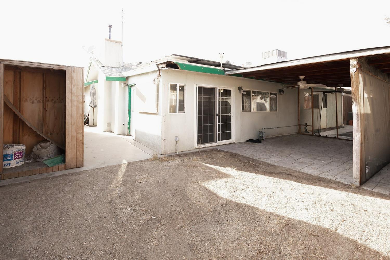 3585 Sunnyside Ave, Clovis, CA 93611