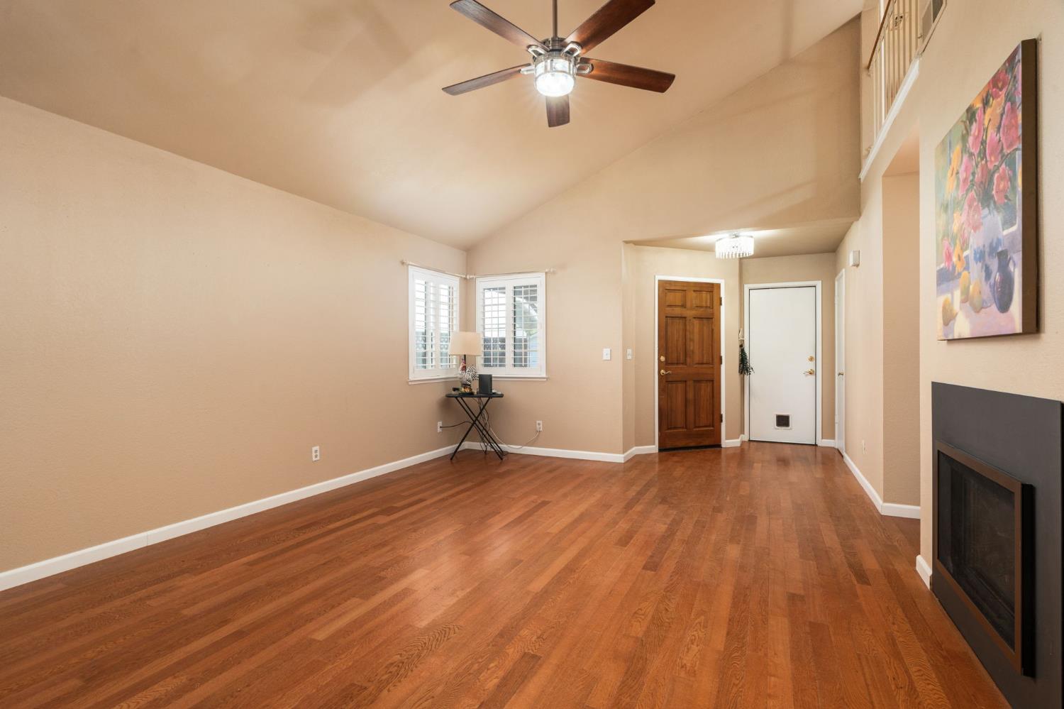 757 E Robin Ln, Fresno, CA 93730