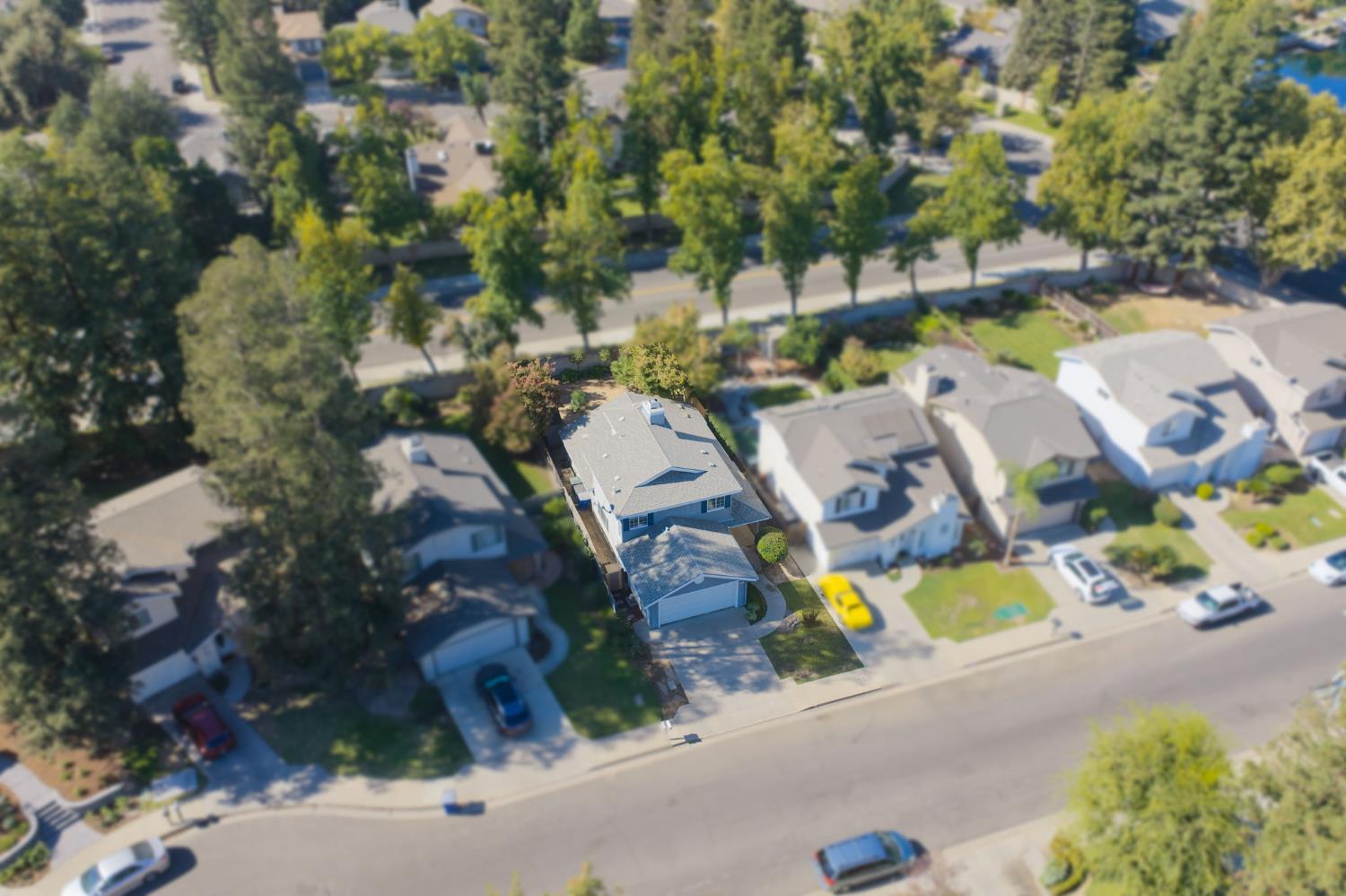 757 E Robin Ln, Fresno, CA 93730
