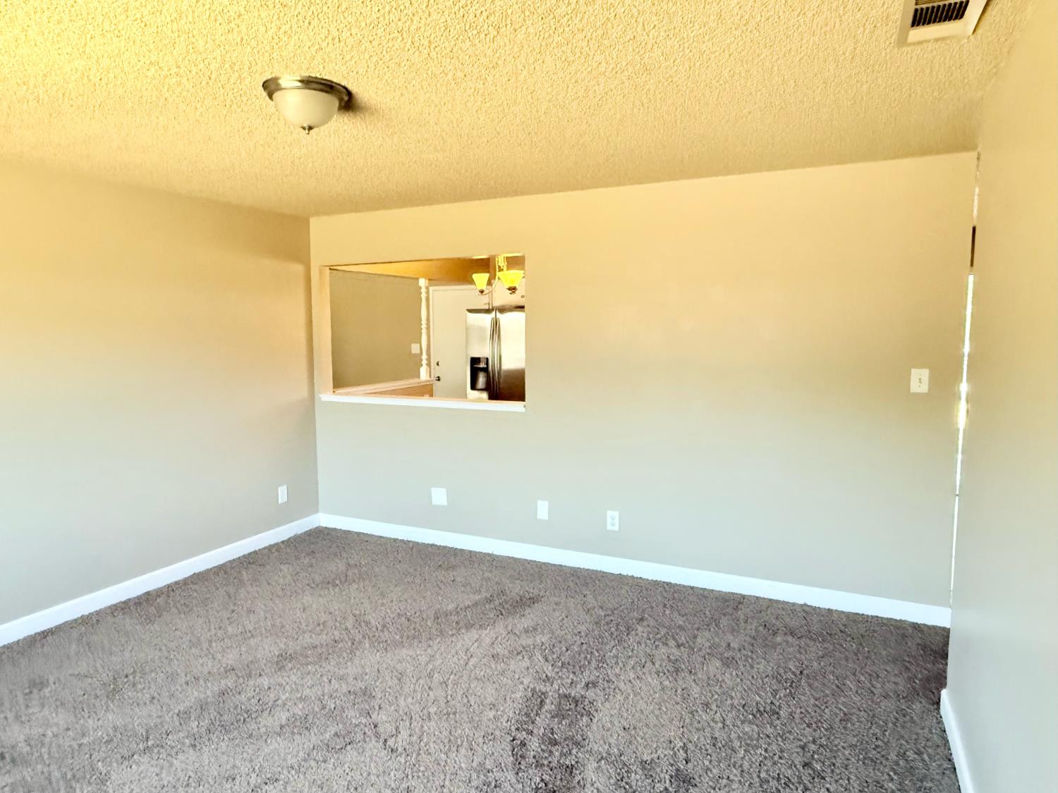 1850 W Donner Ave, Fresno, CA 93705