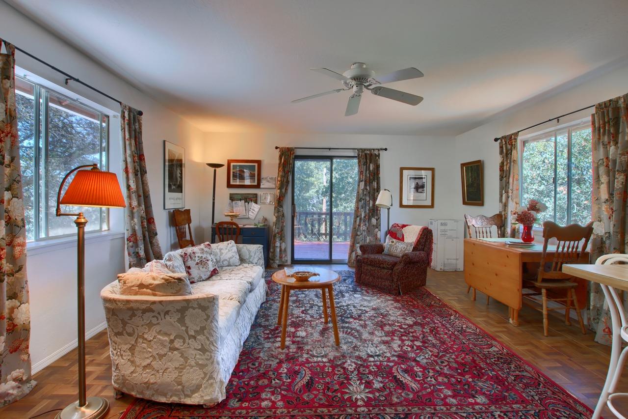 39406 John West Rd, Oakhurst, CA 93644