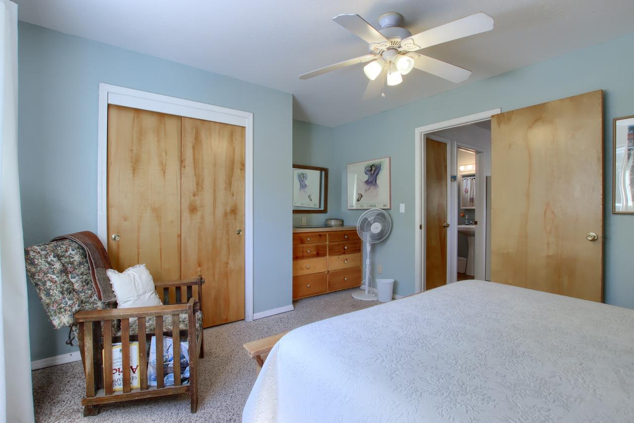 39406 John West Rd, Oakhurst, CA 93644