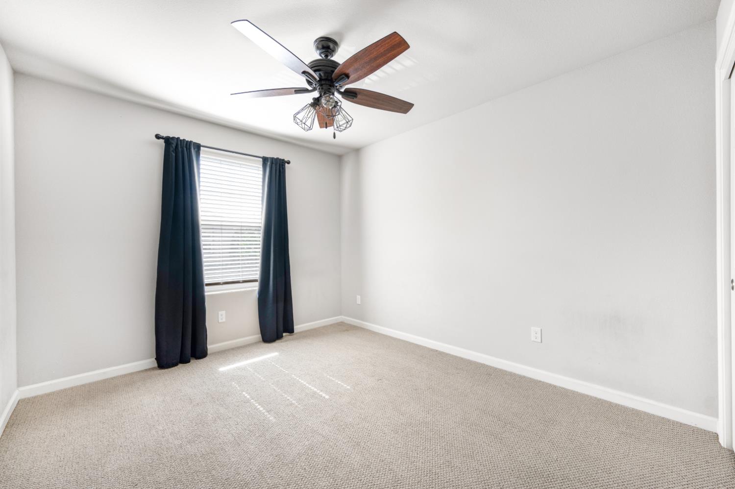 3773 Friendship Ln, Clovis, CA 93619
