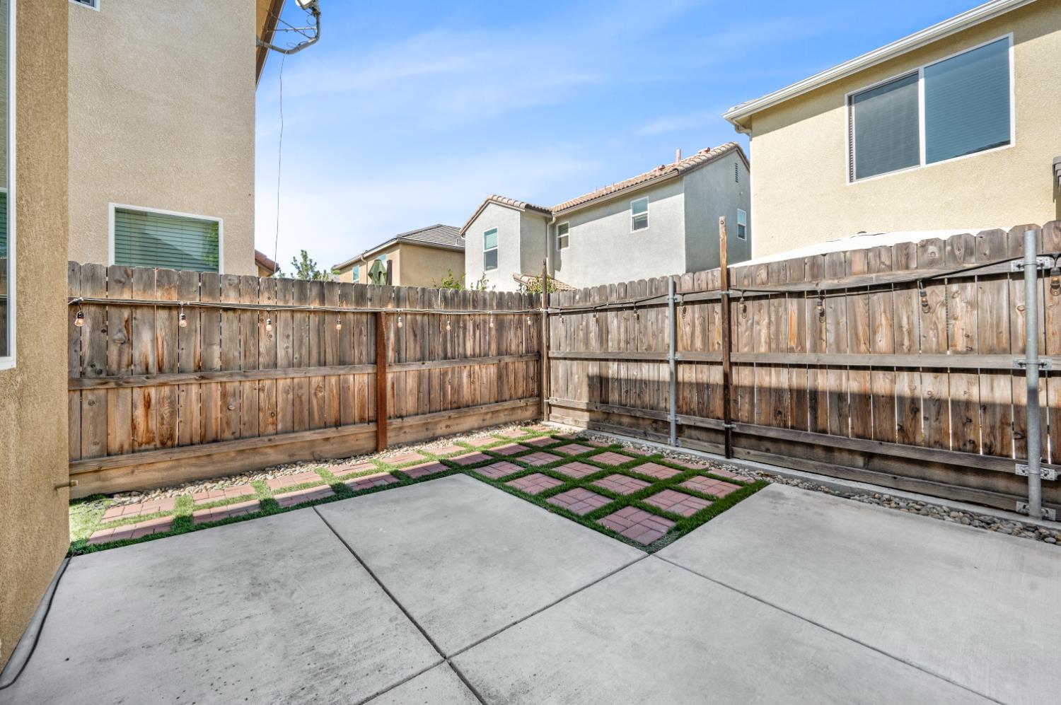 3773 Friendship Ln, Clovis, CA 93619