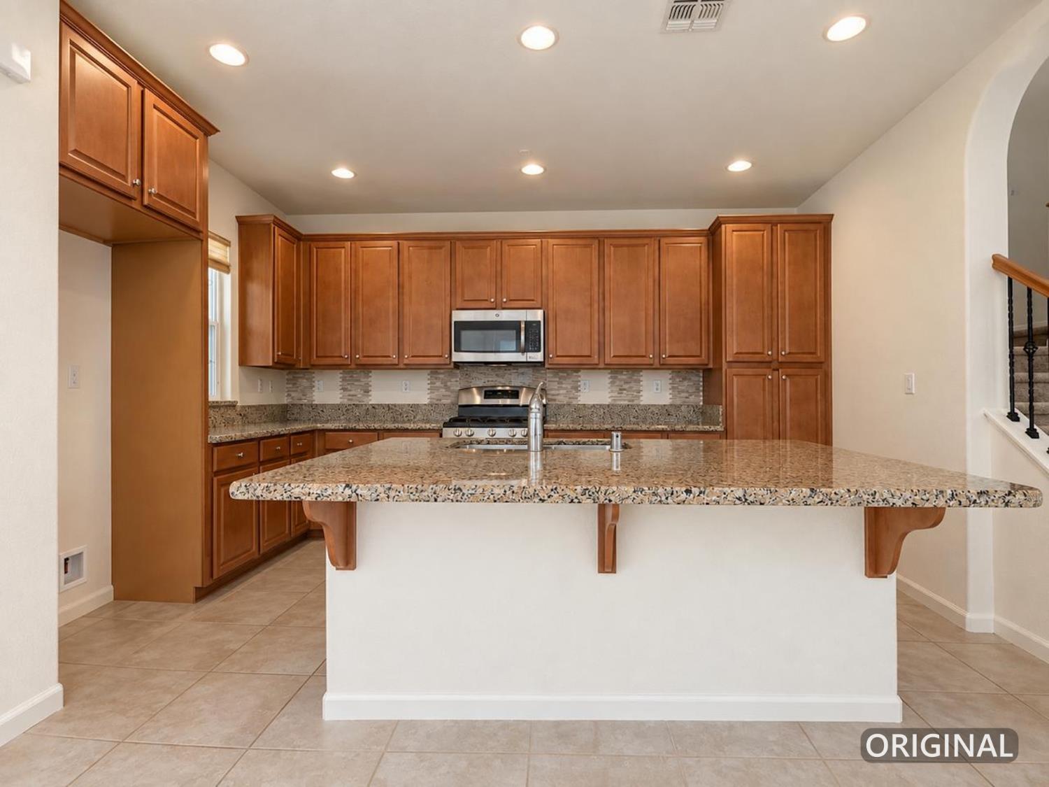 703 N Claret Ln, Mountain House, CA 95391