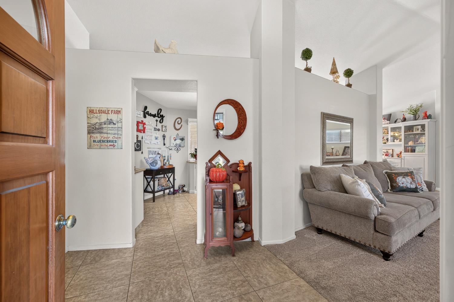 2395 Stephanie Ln, Selma, CA 93662