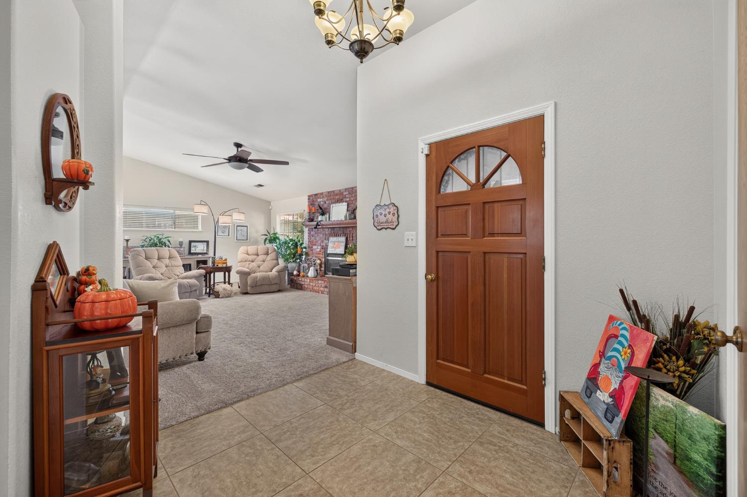 2395 Stephanie Ln, Selma, CA 93662