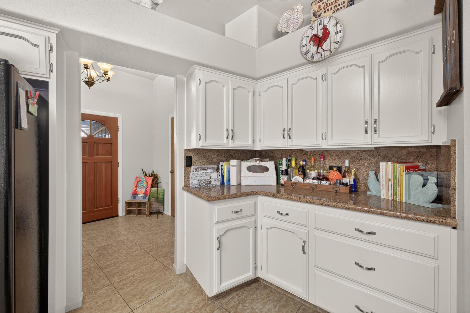 2395 Stephanie Ln, Selma, CA 93662