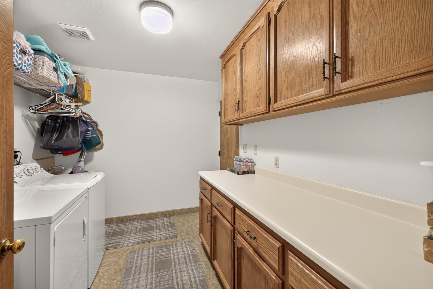 2395 Stephanie Ln, Selma, CA 93662