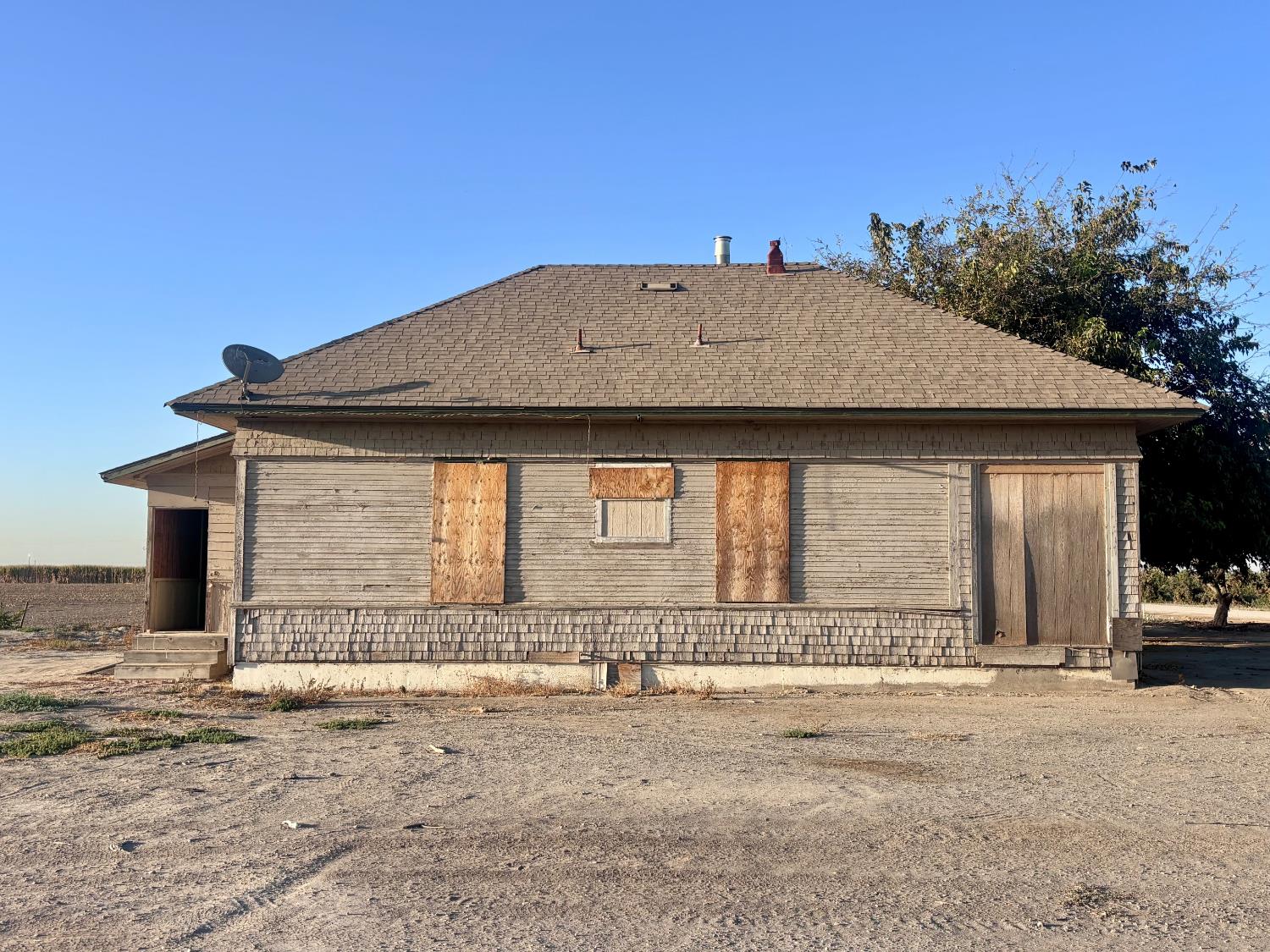 13424 Rd 15 1/2, Madera, CA 93637