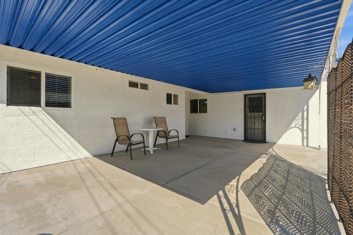 1435 Davis St, Hanford, CA 93230