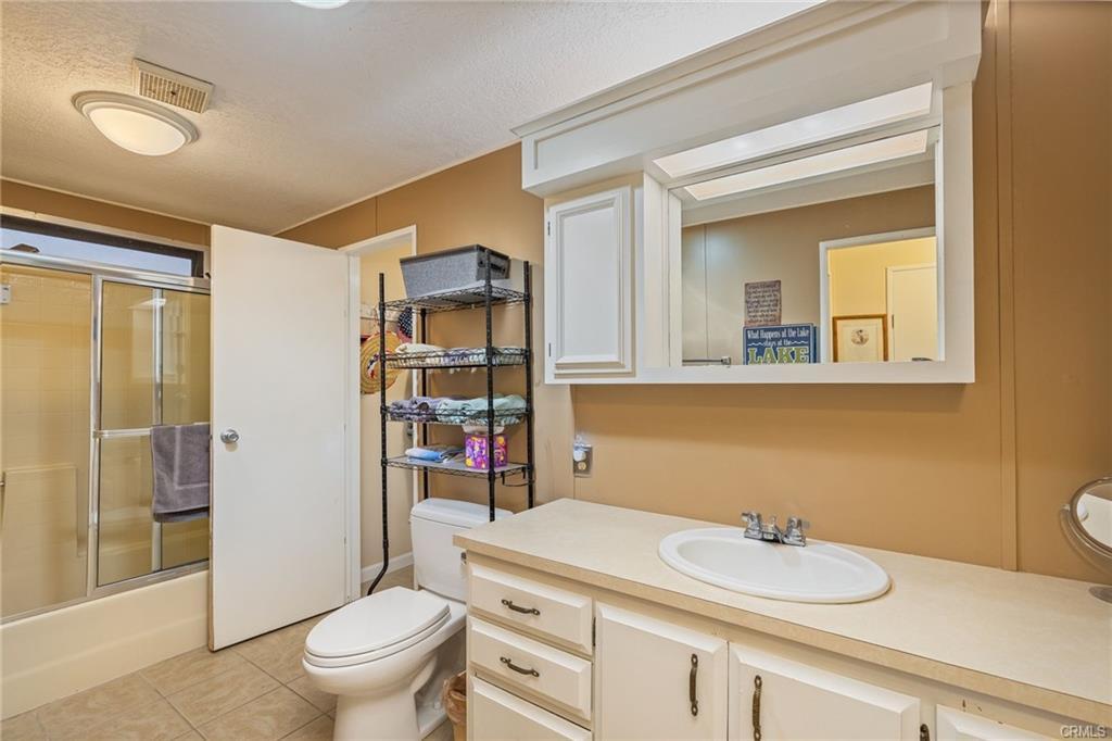 39737 Road 274 #40, Bass Lake, CA 93604