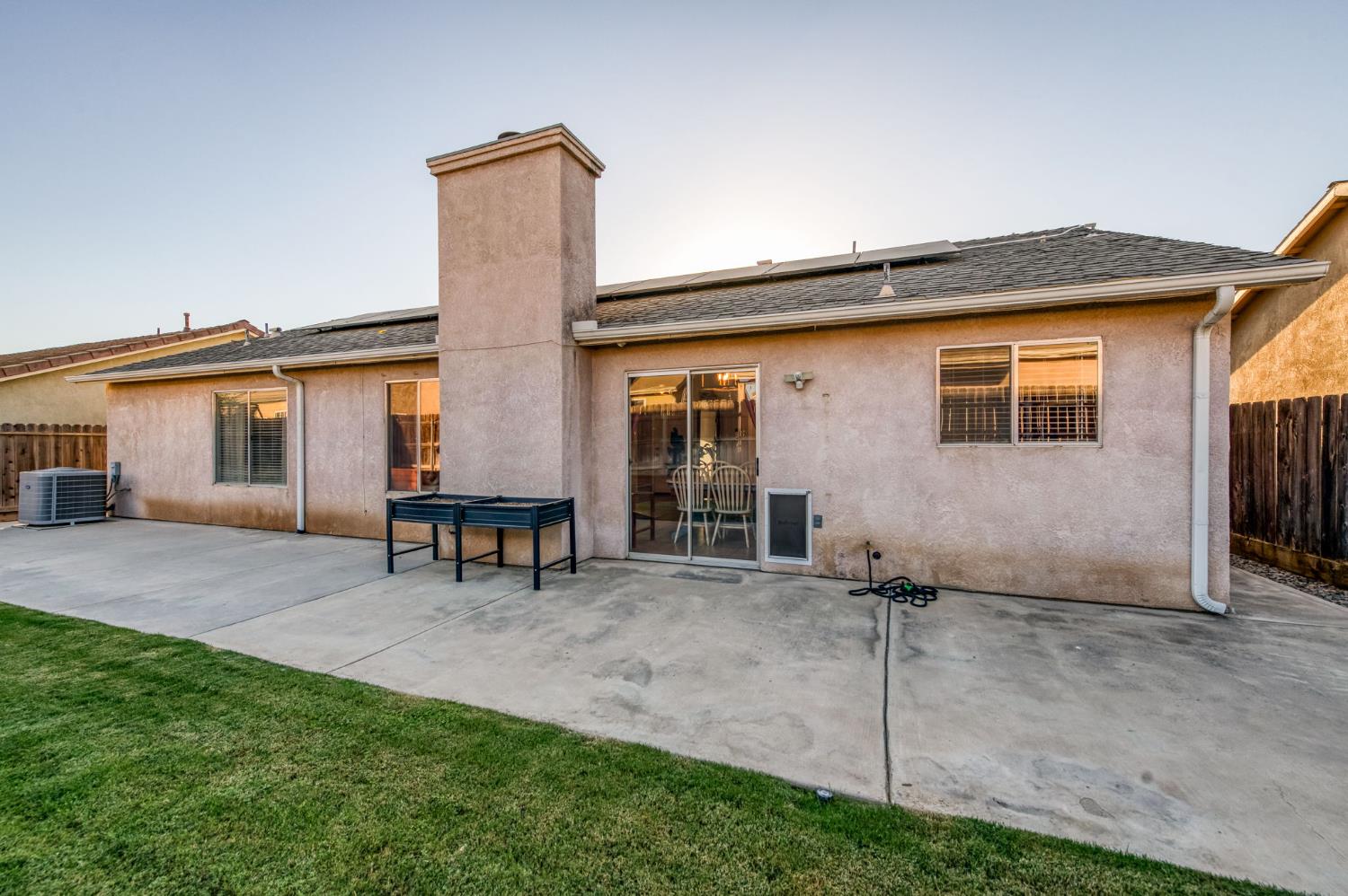 2481 S Applewood Ln, Fresno, CA 93727