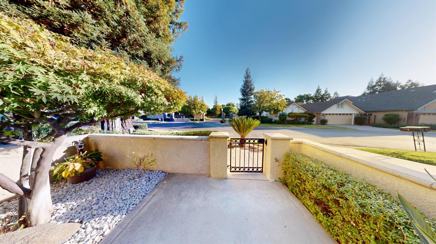 2293 Dawson Cove Ln S, Clovis, CA 93611