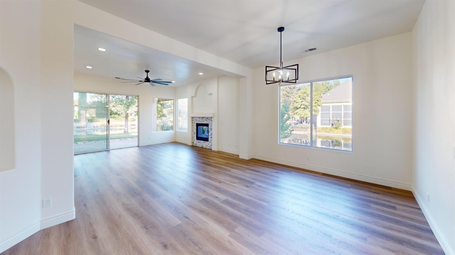 2293 Dawson Cove Ln S, Clovis, CA 93611