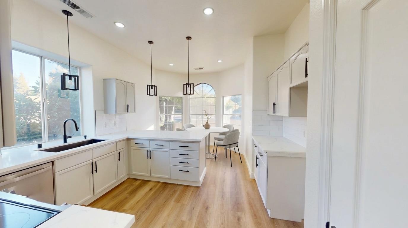 2293 Dawson Cove Ln S, Clovis, CA 93611