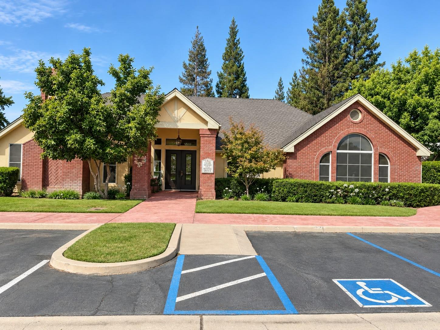 2293 Dawson Cove Ln S, Clovis, CA 93611