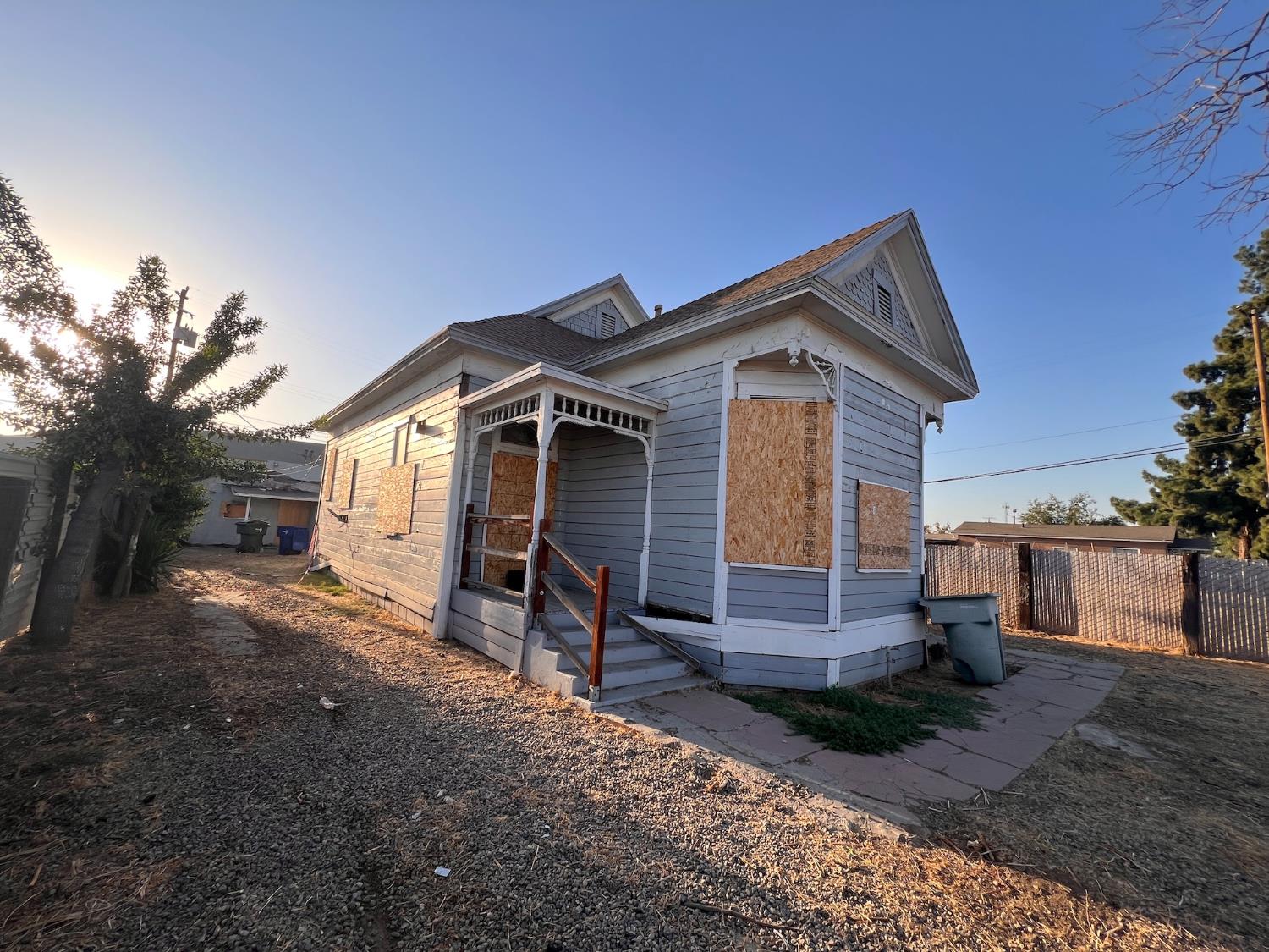2358 S anna, Fresno, CA 93706