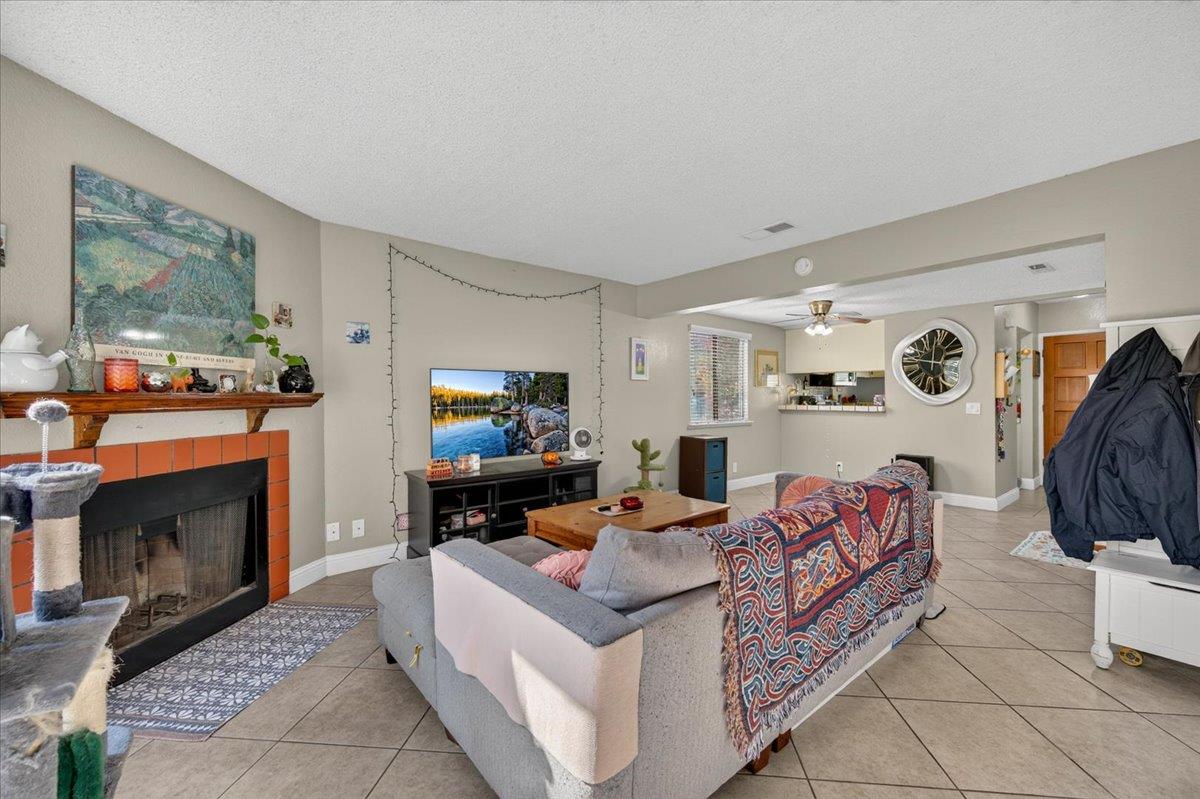 4875 N Backer Ave #110, Fresno, CA 93726
