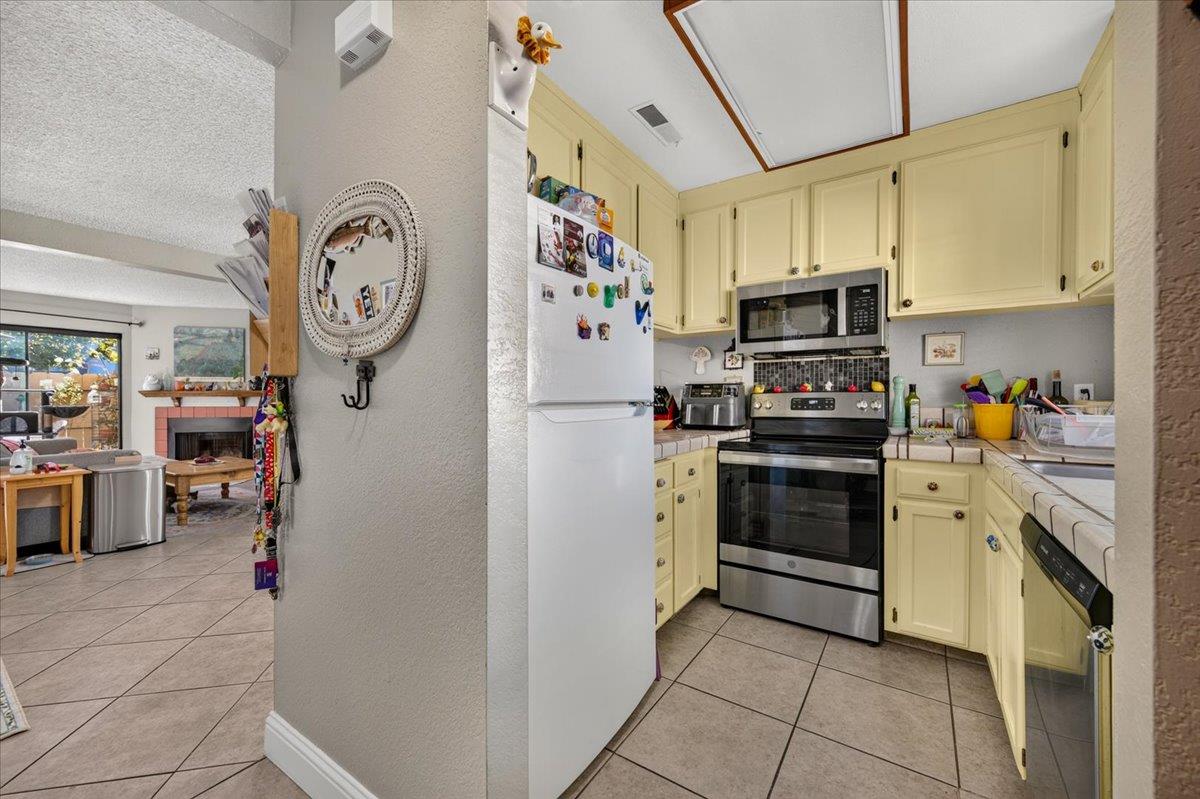 4875 N Backer Ave #110, Fresno, CA 93726