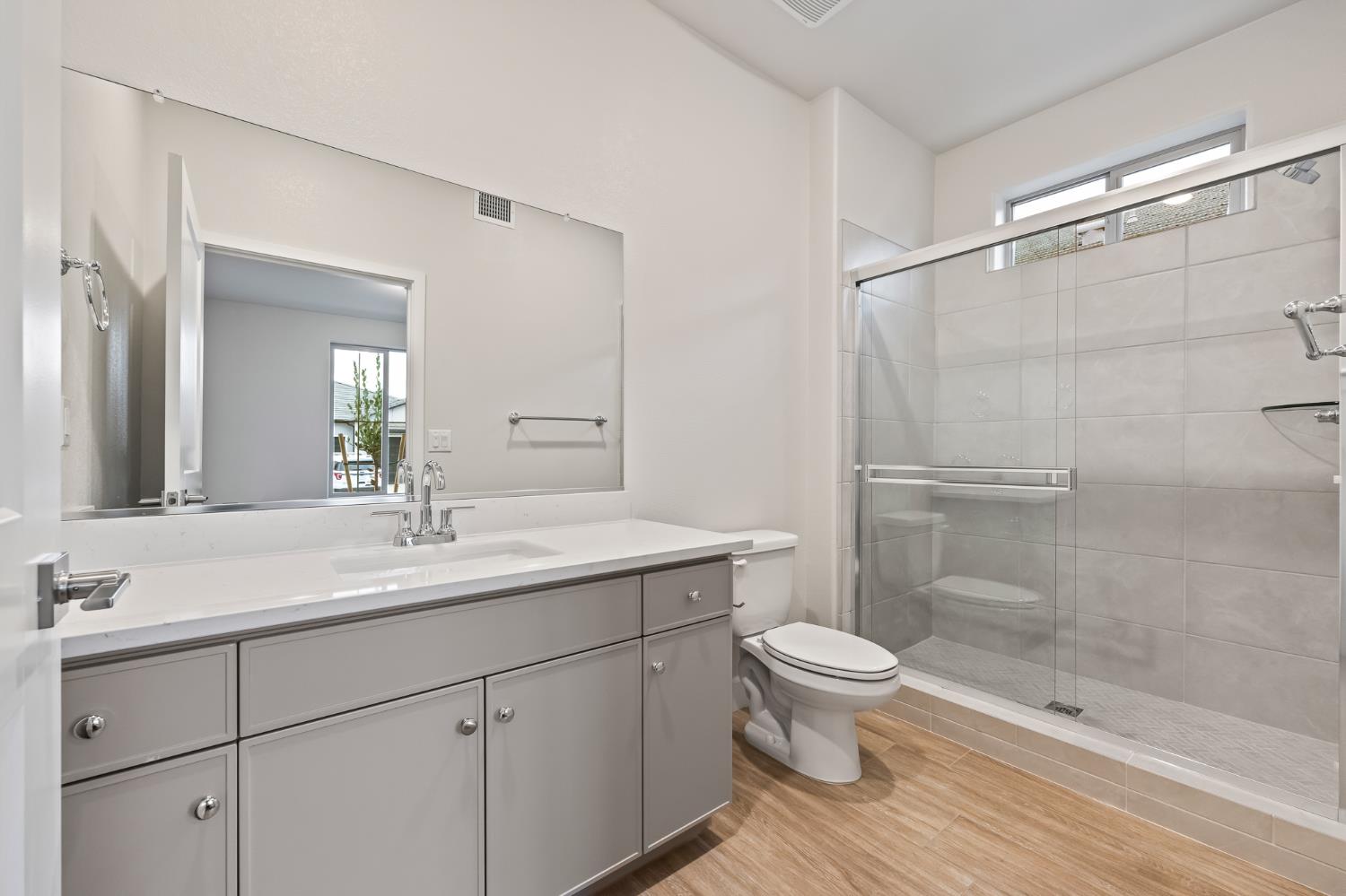 7184 W Holland Ave, Fresno, CA 93723