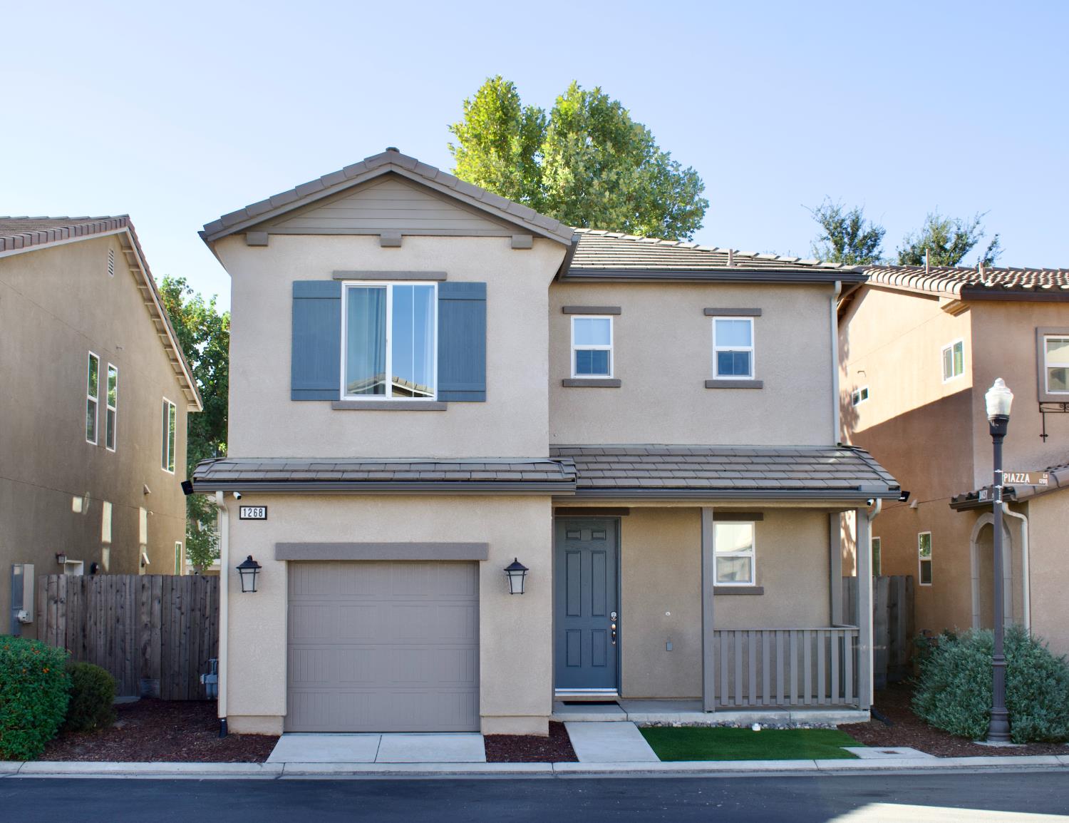 1268 Piazza Ln, Clovis, CA 93612