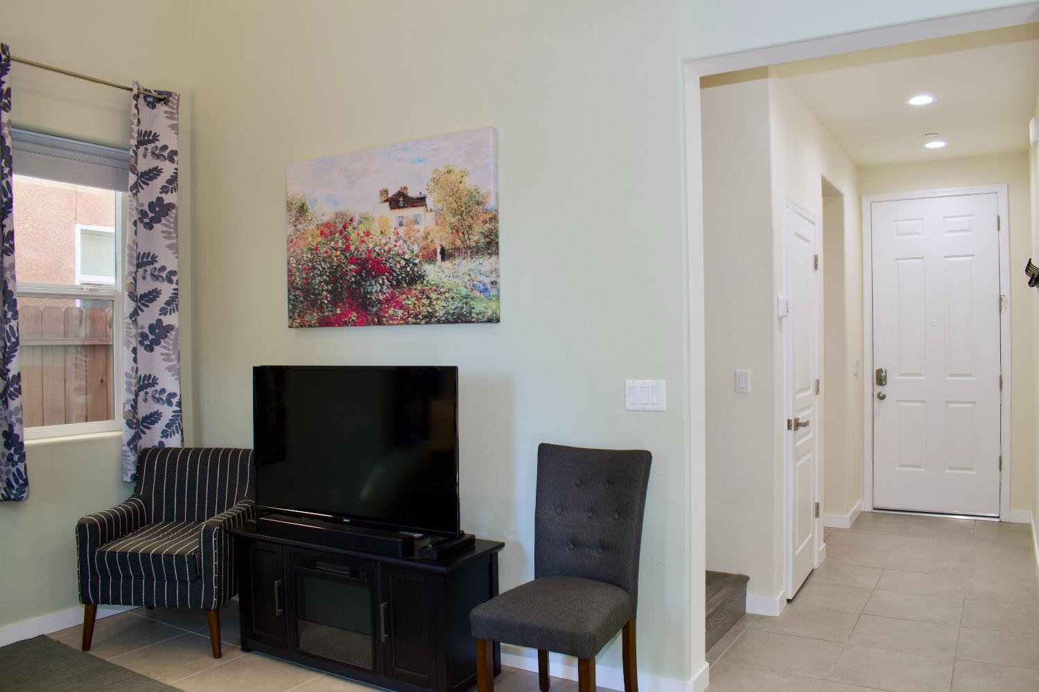1268 Piazza Ln, Clovis, CA 93612