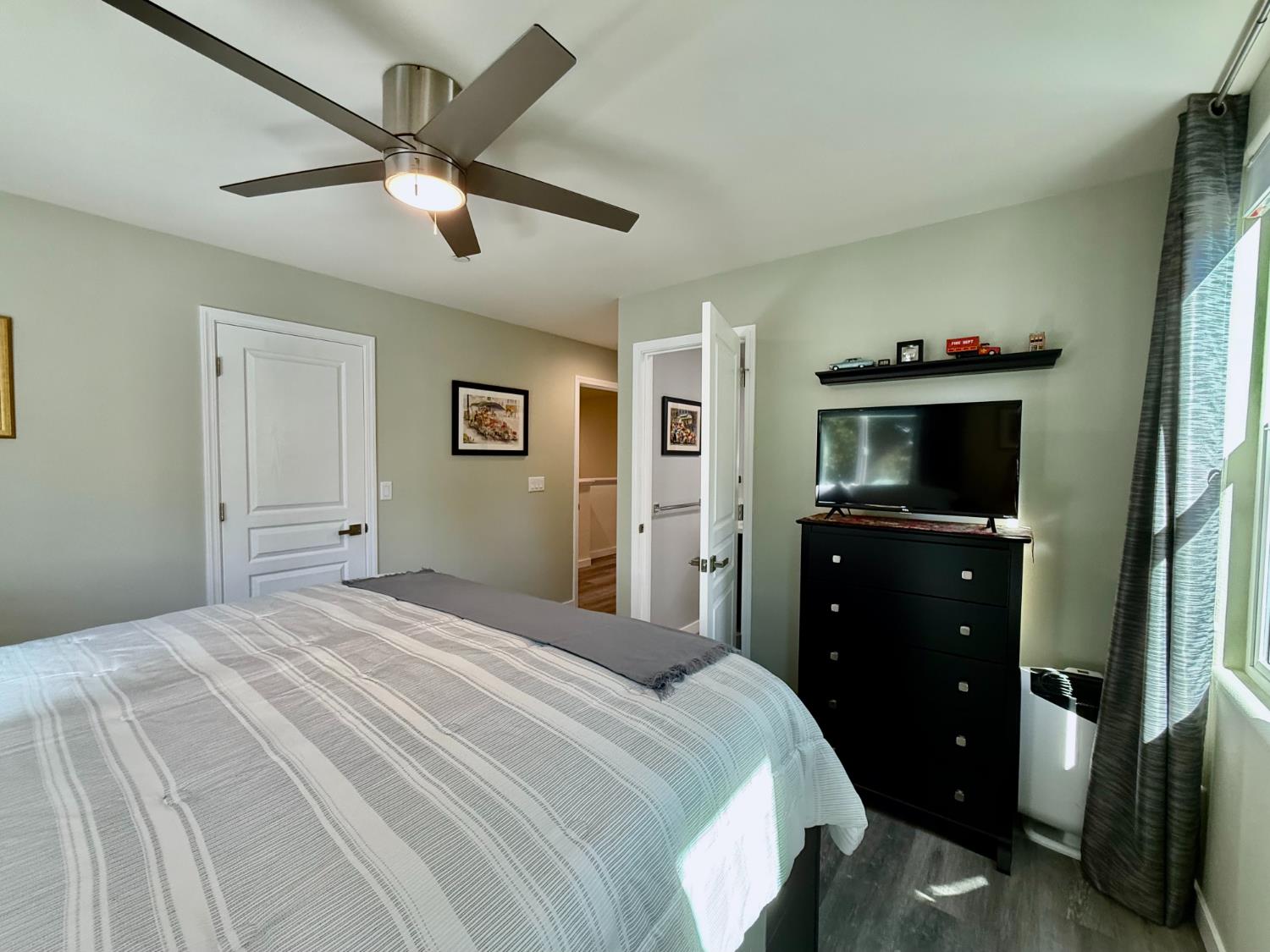 1268 Piazza Ln, Clovis, CA 93612
