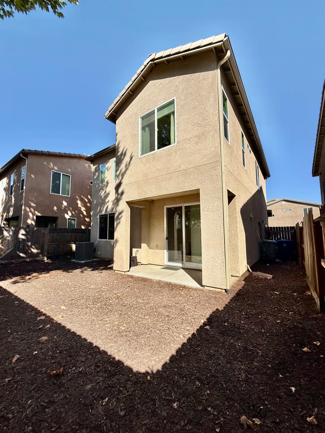 1268 Piazza Ln, Clovis, CA 93612