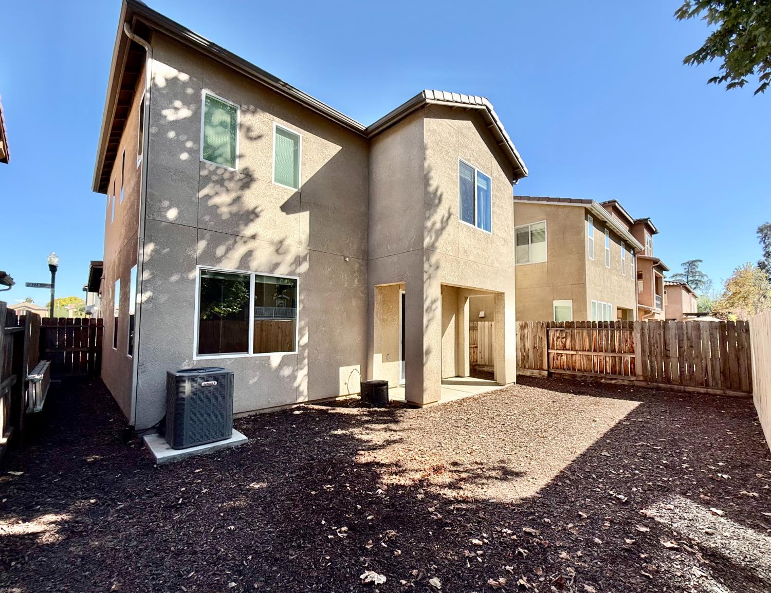 1268 Piazza Ln, Clovis, CA 93612