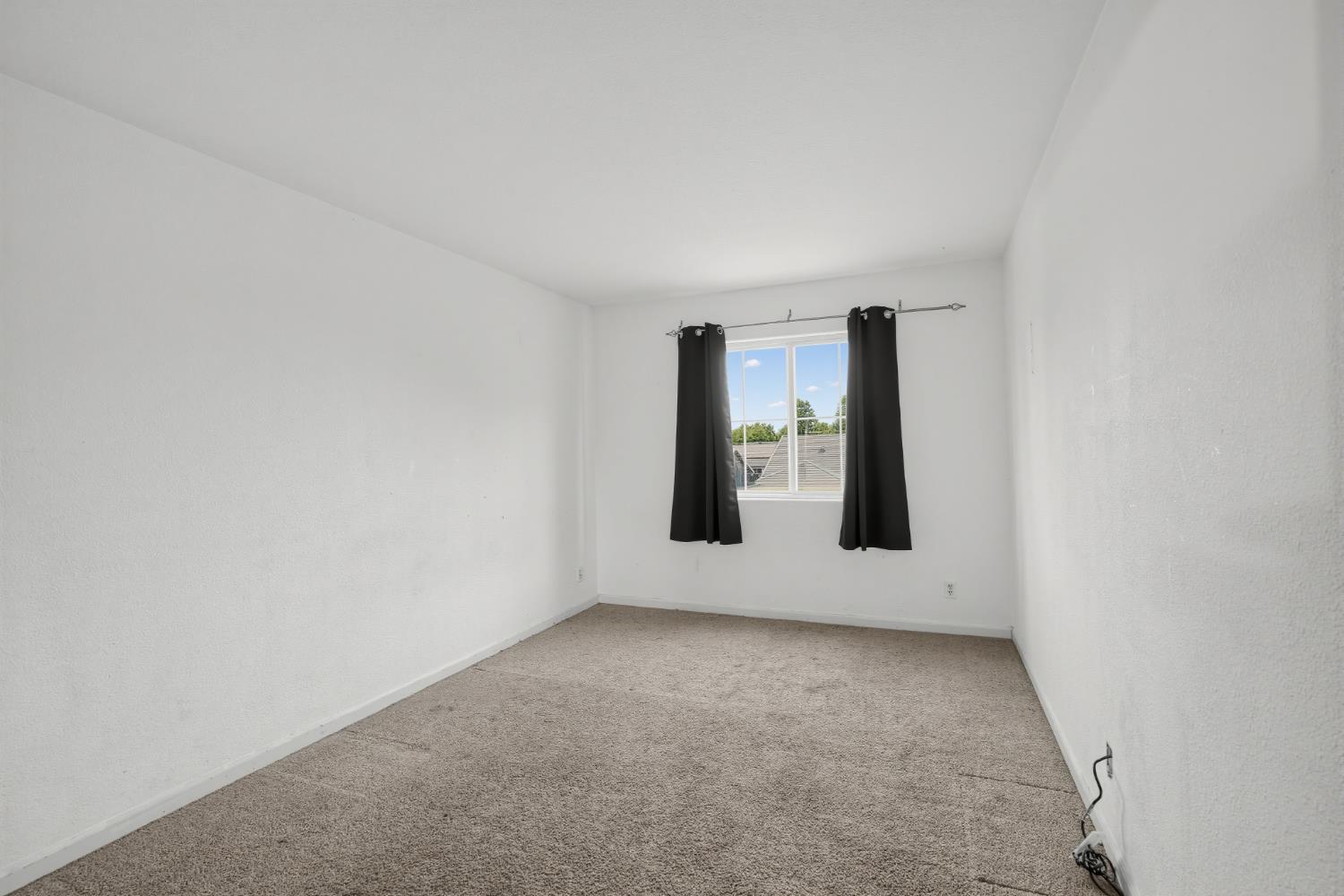 320 Rose, Chowchilla, CA 93610